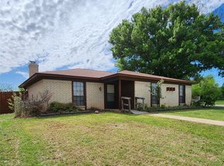 7365 Southridge Trl, Fort Worth, TX 76133