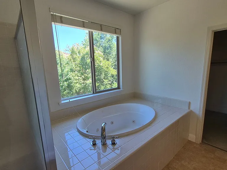 9835 Peters Ranch Way — Photo 37
