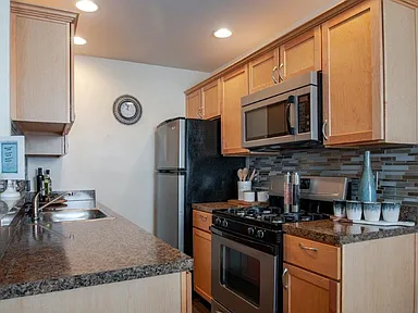Hill Brook Place Apartment Homes