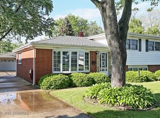 412 W Myrick Ave, Addison, IL 60101