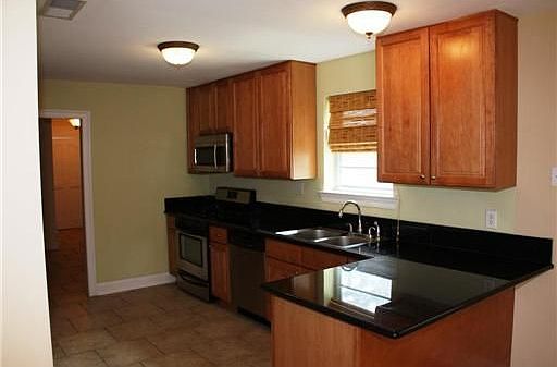 3rd image of 4112 Kawanee Ave