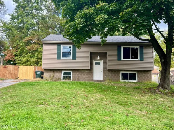 1523 Queenstown Rd, Kent, OH 44240