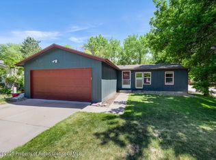 12 E Bonanza Pl, Parachute, CO 81635