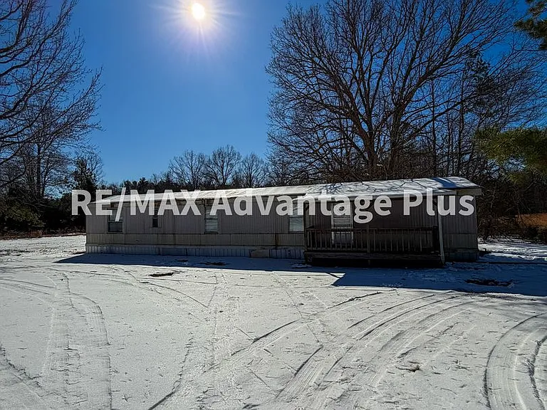 29 Oak Ln — Photo 1