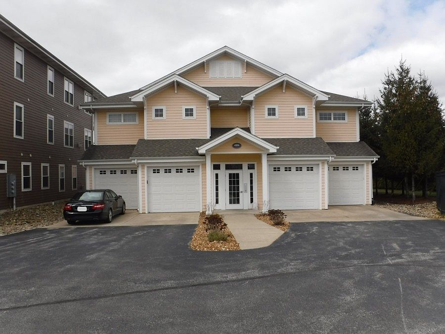 1st image of 13232 Lake Shore Dr Unit 102