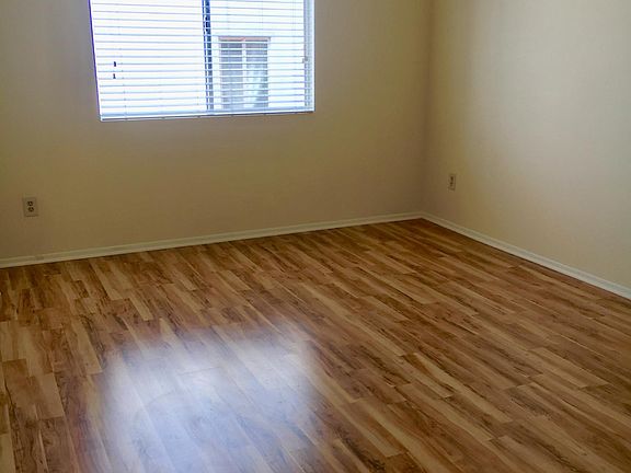 4th image of 1117 Havenhurst Dr APT 205