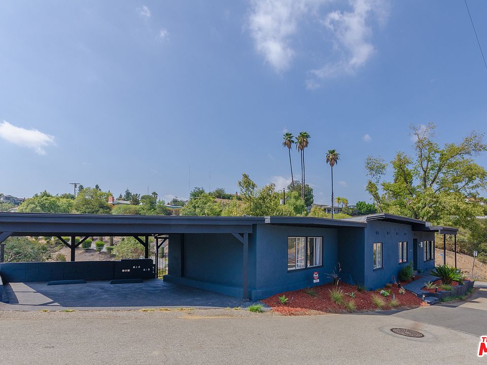 1st image of 4651 Castle Crest Dr