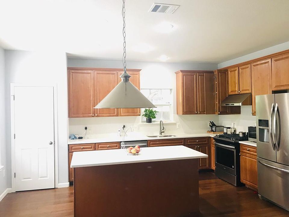 1st image of 16804 Brayton Park Dr