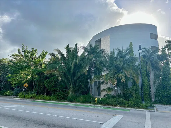 2694 Inagua Ave APT 405, Miami, FL 33133