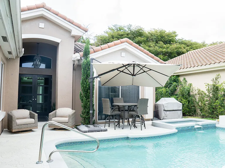 20710 NW 29th Ave — Photo 47