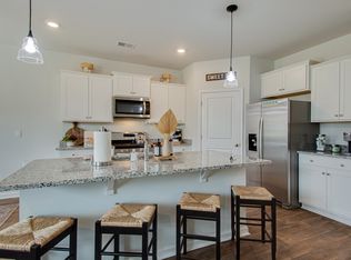 421 Cedarview Rd, Summerville, SC 29486