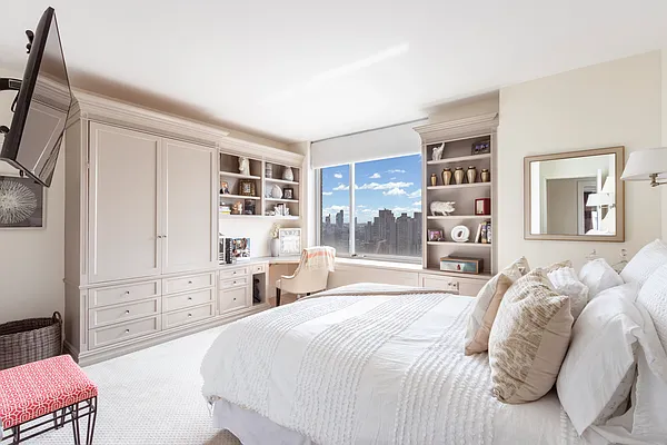 Sold by Brown Harris Stevens | media 7