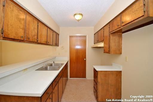 4th image of 11930 Alamo Blanco St