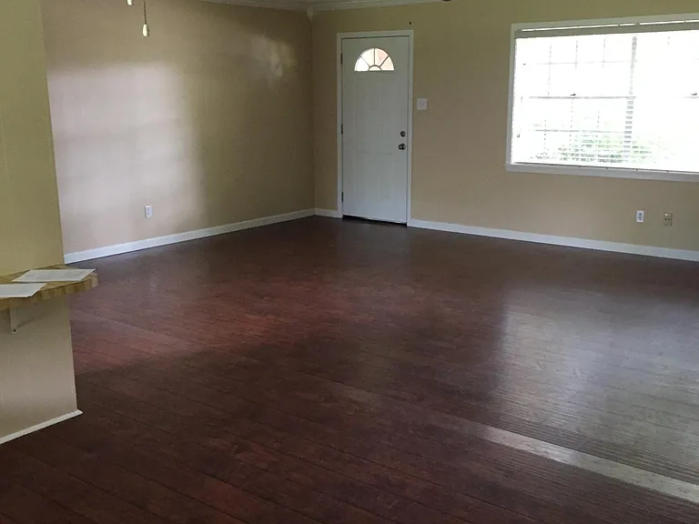 527 Highpoint Dr — Photo 7