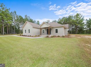 1507 Wildflower Cir, Metter, GA 30439