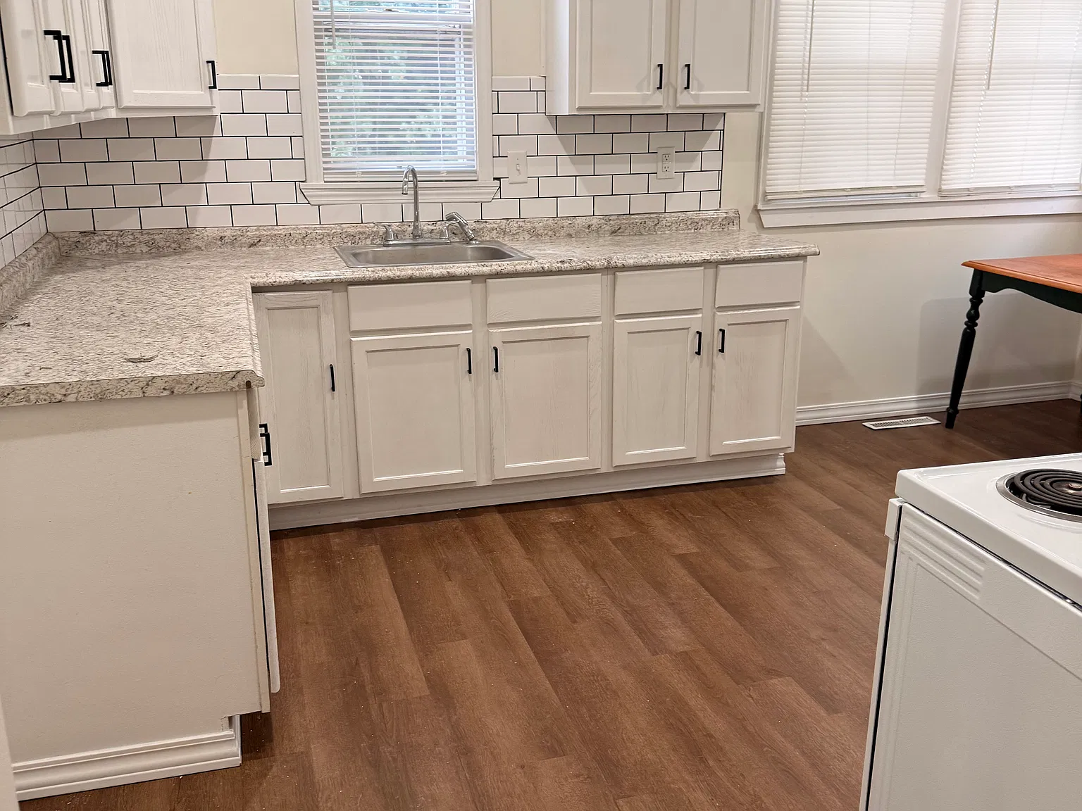 2 bed, 800 sqft, $1,000 — Photo 4