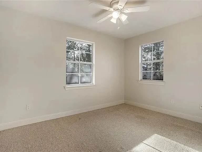 Bedroom 3 - now has laminate flooring