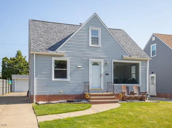 8122 Newport Ave, Parma, OH 44129