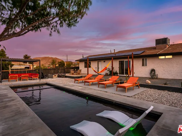 61664 Crest Circle Dr, Joshua Tree, CA 92252