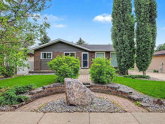 3rd image of 4305 43a Ave