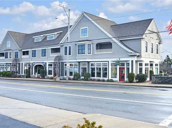 672 Main St #4, East Greenwich, RI 02818