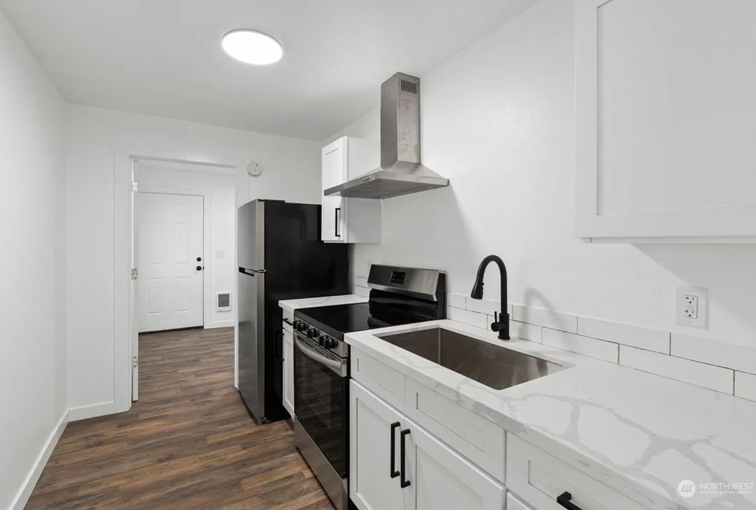 114 N Gold St — Photo 1