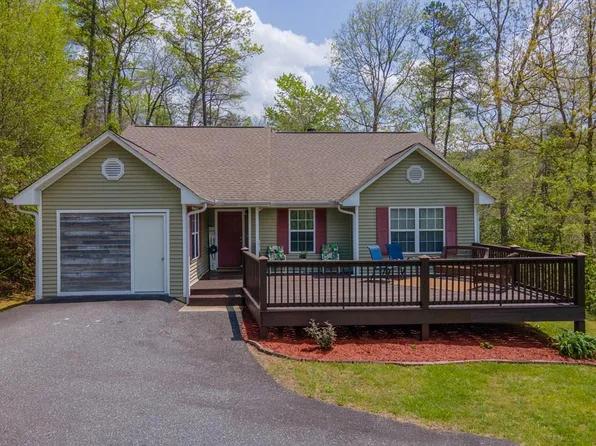 351 Calvary Church Rd, Sylva, NC 28779