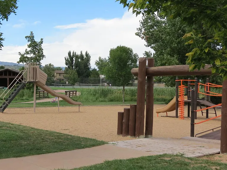 close by park