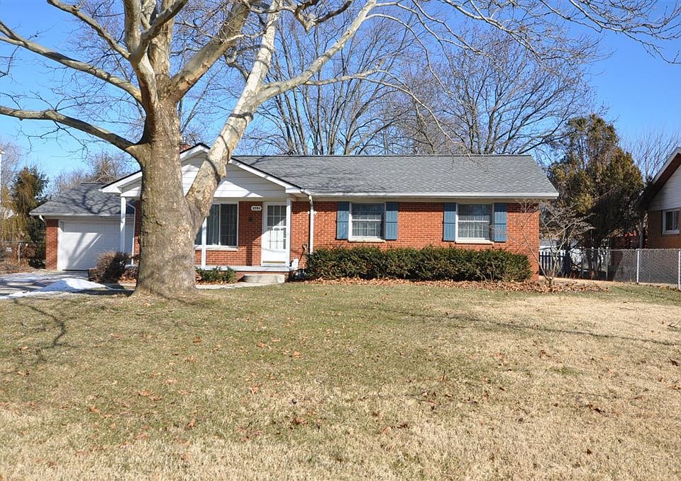 1st image of 2781 Oakdale Dr
