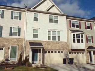 218 Marina View Ct, Essex, MD 21221