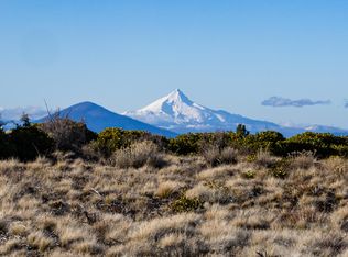 18858 Ridgeline Dr, Bend, OR 97702