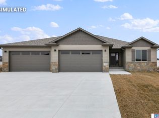 2918 S Creek Rd, Lincoln, NE 68516