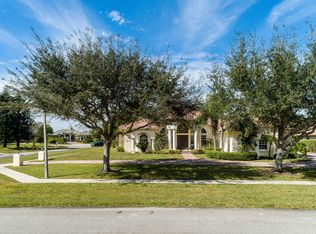 15660 Meadow Wood Dr, Wellington, FL 33414