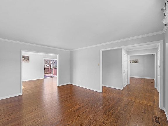 4th image of 801 Judson Manor Dr