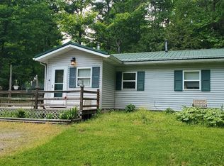 9854 Jones Rd, Erie, PA 16510