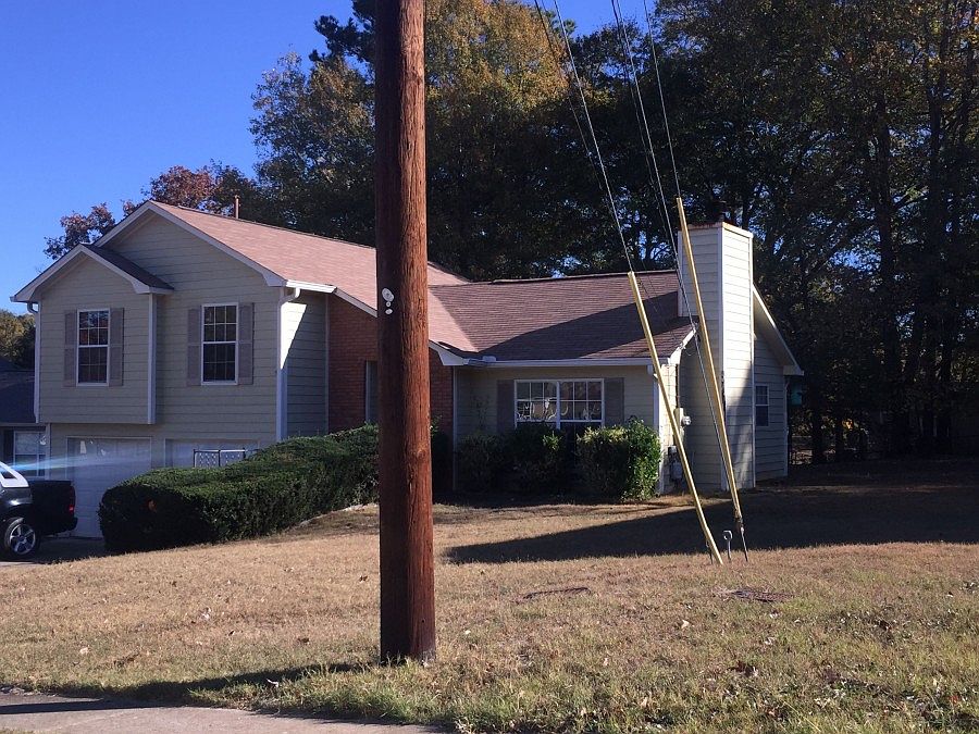 2nd image of 404 Leslie Ct