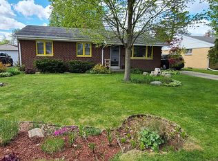 2710 Kettering Dr, South Bend, IN 46635