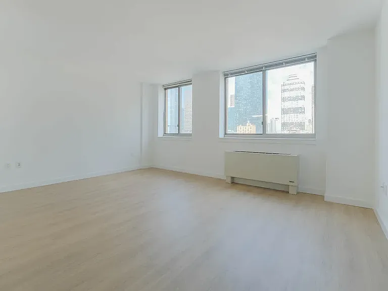 400 W 37th St #7E — Photo 67