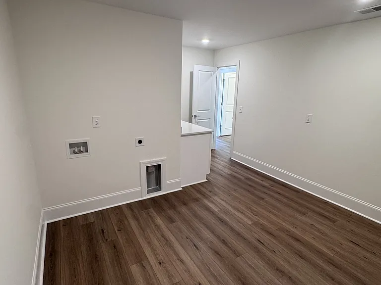 107 Kalyn Ct — Photo 11
