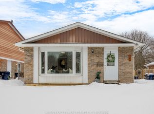 47 Snowball Cres, Toronto, ON M1B 1S5
