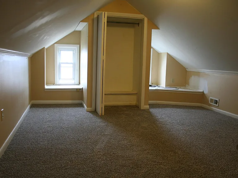 115 Saint Elmo St — Photo 17