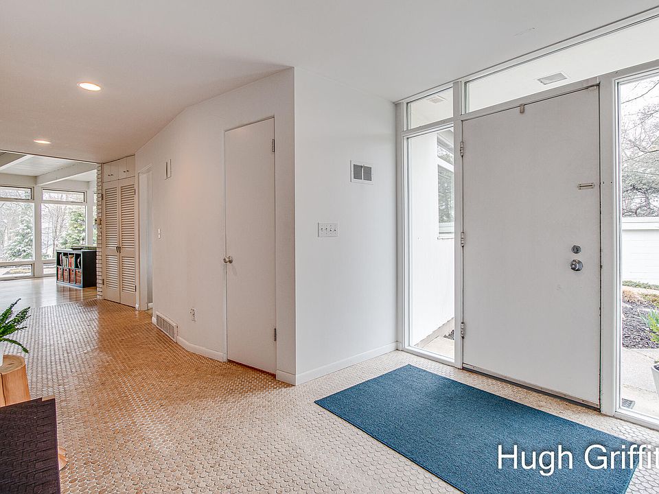 2626 Reeds Lake Blvd SE, East Grand Rapids, MI 49506 Zillow
