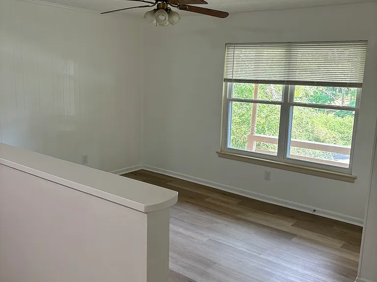 5043 Shoals Ln — Photo 3