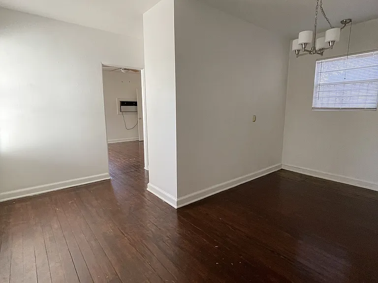 326 E Mistletoe Ave #3 — Photo 11