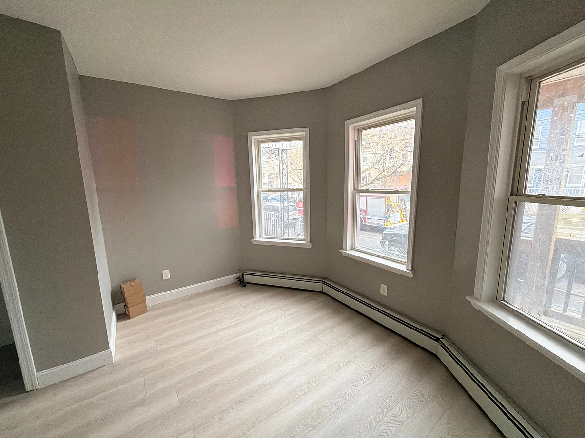 Building Photo - 329 Hamilton Ave #3