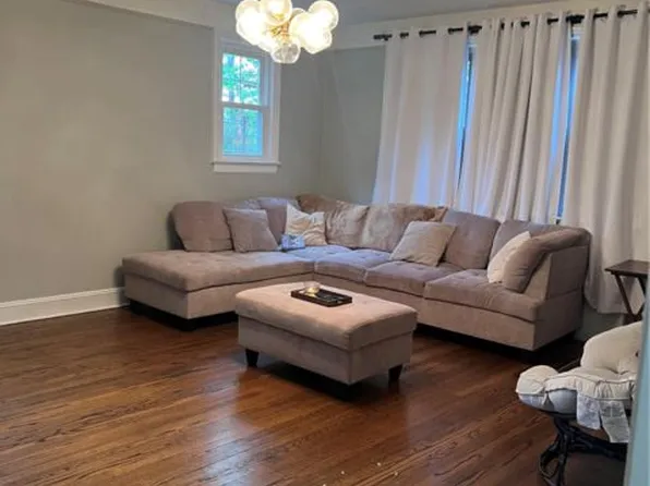 137 Morsemere Ter #1, Yonkers, NY 10703