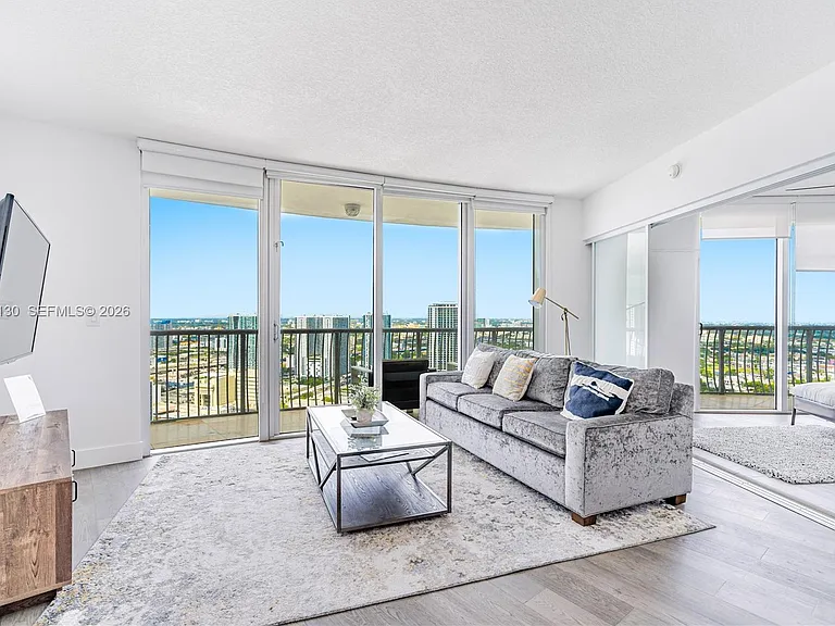1750 N Bayshore Dr #3914 — Photo 6