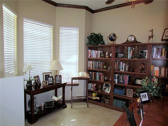 5th image of 45062 Scotlyn Dr