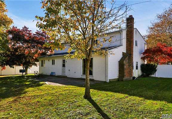 5th image of 8 Colony Ct
