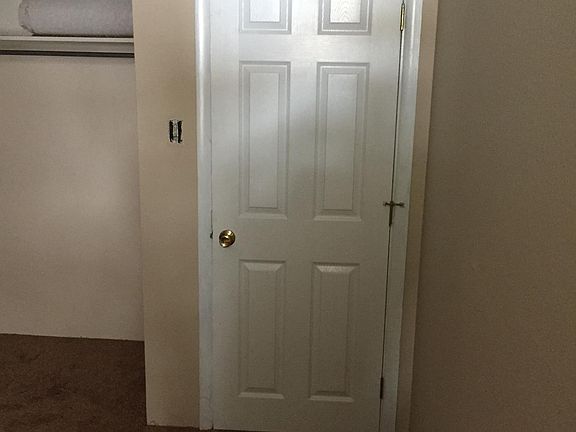 5th image of 440 E Golf Pl APT A